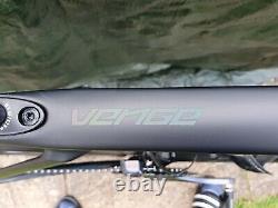 2019 Specialized Venge Pro Disc Di2 Road Bike Black/Holographic 58cm Frame
