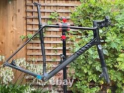 £995 Canyon Roadlite CF 8 Cross Bike Size L Black Ultegra 8000 Disc Hydraulic