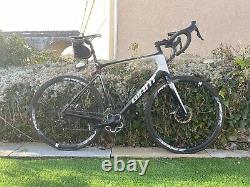 Giant Defy Advanced 2 Carbon Road Bike White/Black