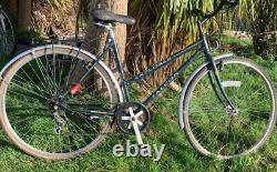 Vintage Women's Ladies Green Falcon Explorer Classic Hybrid Bike