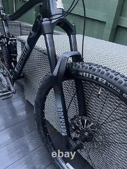 Voodoo canzo full suspension mountain bike